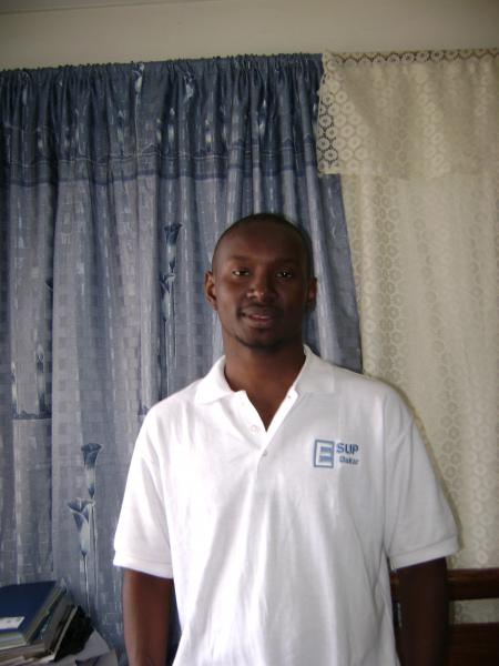 un etudiant d'esup dakar